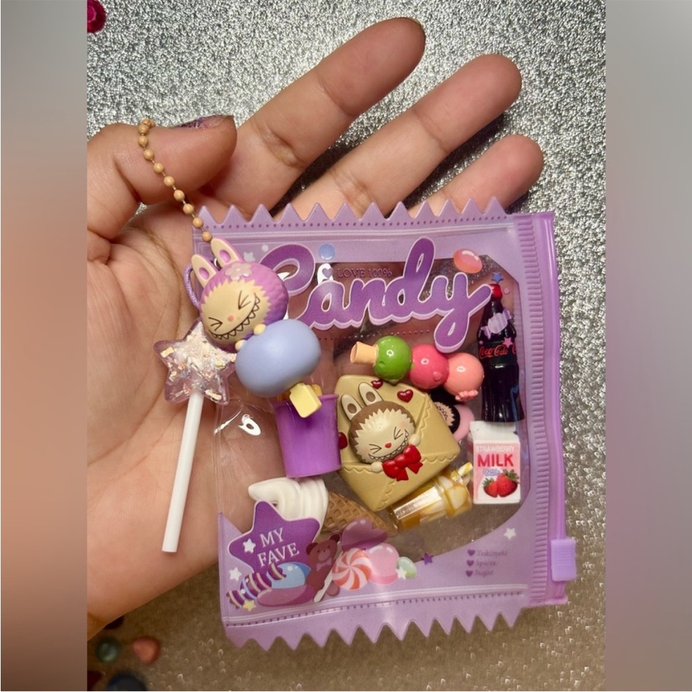 🍬Candy Pouch 🍭 - Picture 4 of 15